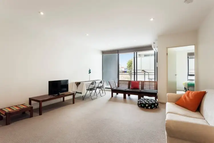 Second view of Homely apartment listing, 15/4 William Street, Murrumbeena VIC 3163