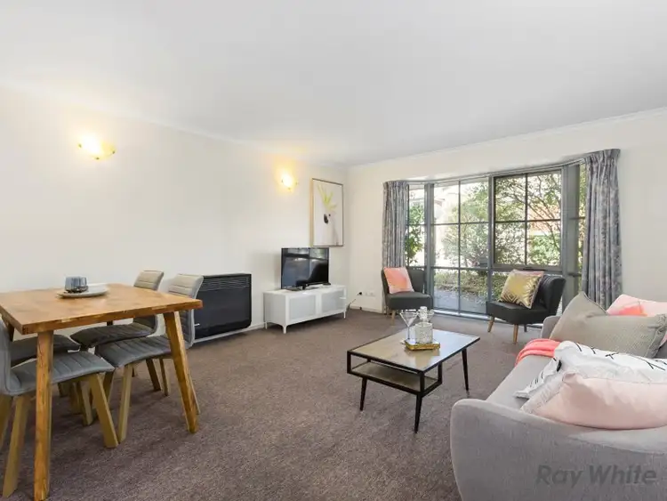 2/12 Sherwood Avenue, Ringwood East VIC 3135