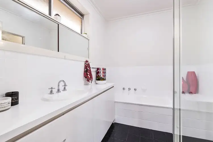 Sixth view of Homely unit listing, 1/233 Huntingdale Road, Oakleigh VIC 3166