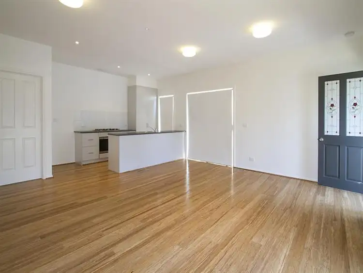2/5 McKenzie Court, Greensborough VIC 3088