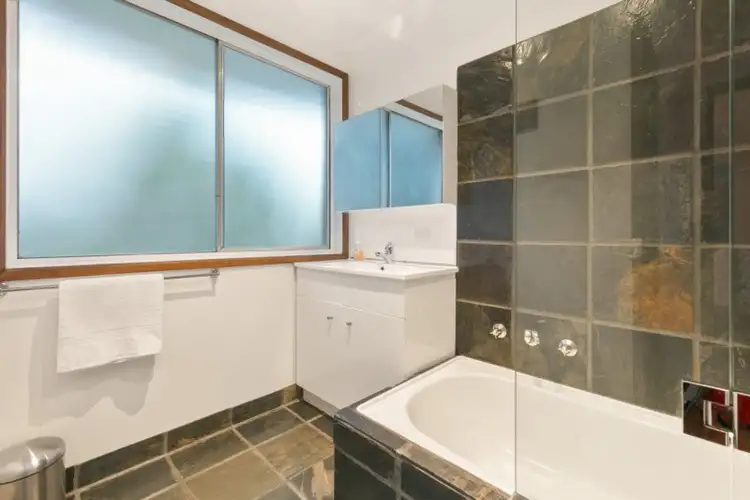 Sixth view of Homely house listing, 7 Weigela Court, Frankston VIC 3199