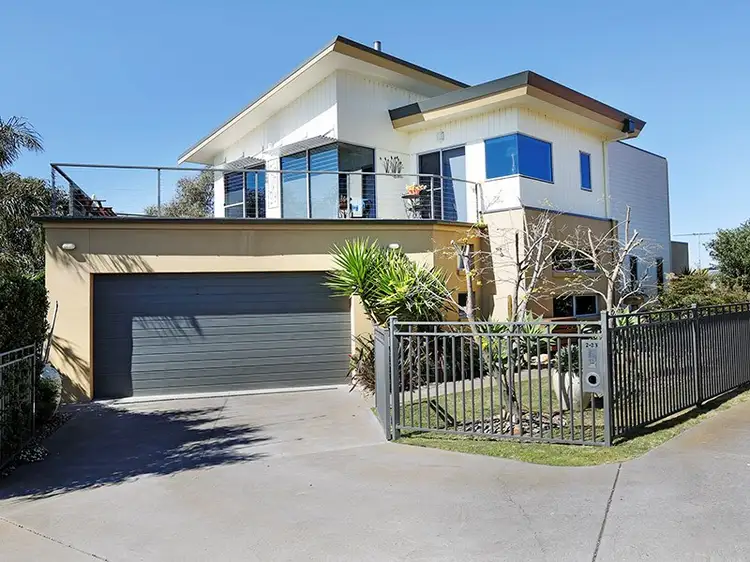 2/23 Wintersun Court, Drysdale VIC 3222