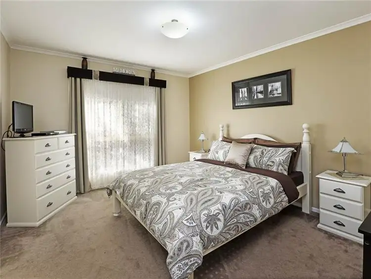 Fifth view of Homely house listing, 11 Nanton Close, Lara VIC 3212