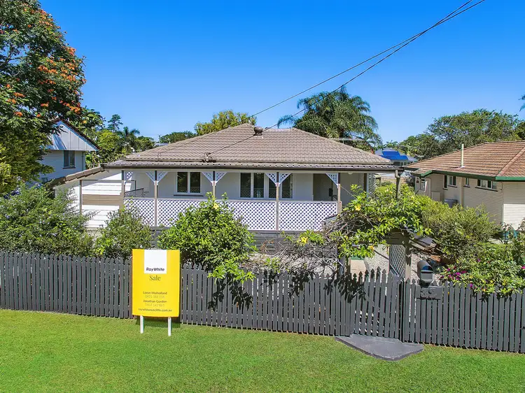 32 Pownall Crescent, Margate QLD 4019