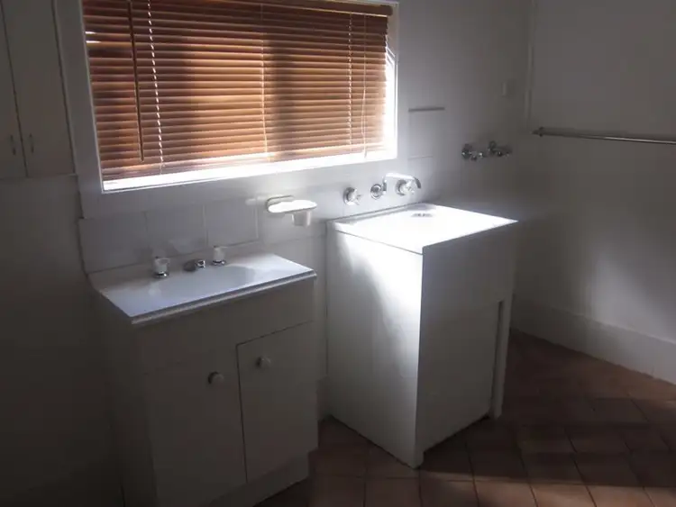 Fifth view of Homely house listing, 2 Mahony Avenue, Tamworth NSW 2340