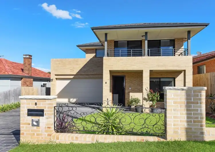 8 Thornleigh Street, Thornleigh NSW 2120
