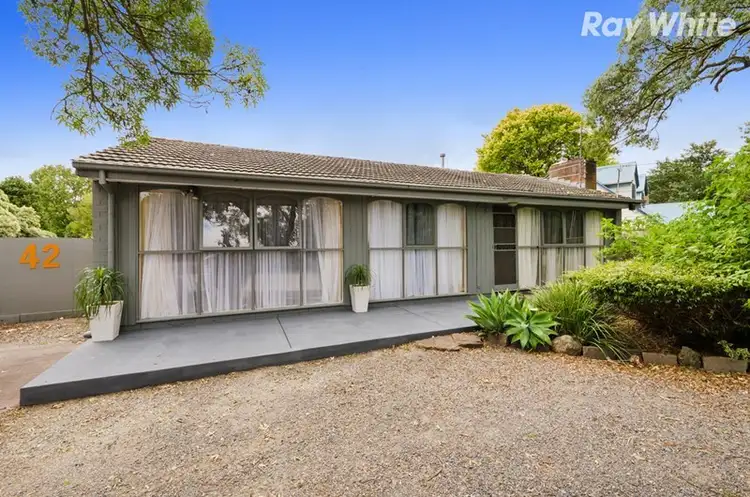 42 Willow Road, Upper Ferntree Gully VIC 3156