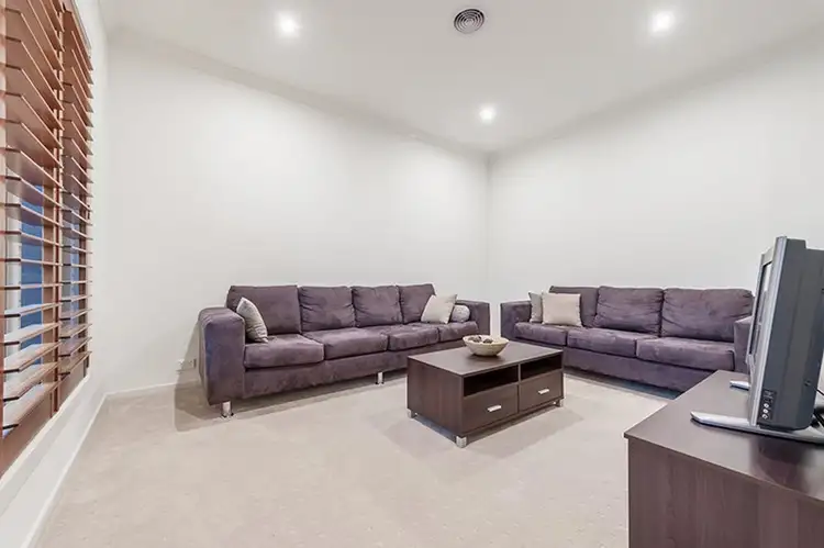 Seventh view of Homely house listing, 9 Belair Close, Craigieburn VIC 3064