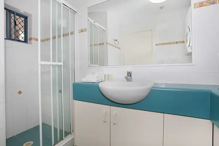 Sixth view of Homely unit listing, 2/4 Buderim Avenue, Alexandra Headland QLD 4572