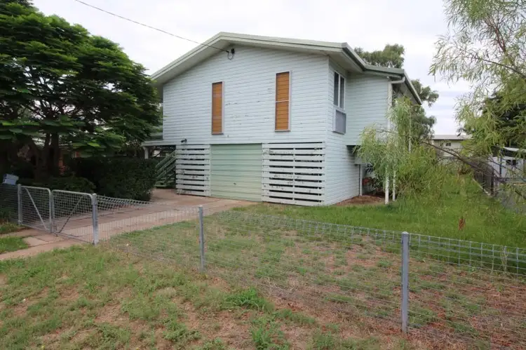 8 Garnet Street, Emerald QLD 4720