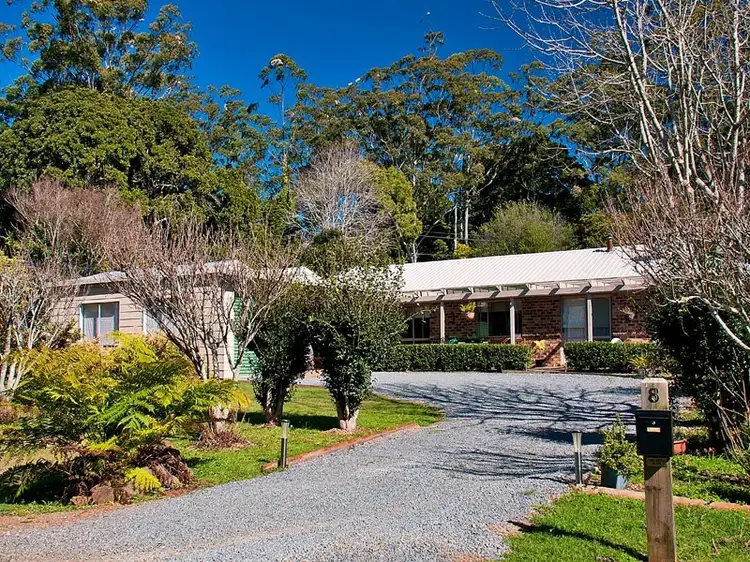 8 Arenga Drive, Tamborine Mountain QLD 4272