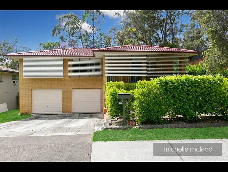 82 Lant Street, Chapel Hill QLD 4069