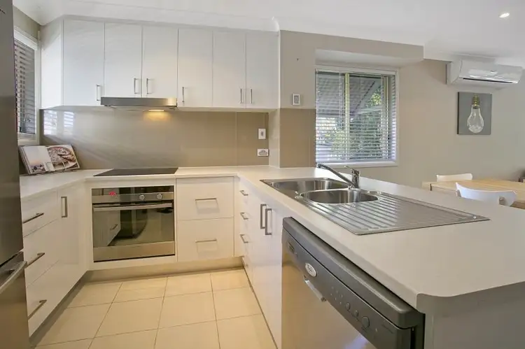 Second view of Homely house listing, 4/22 Mayhew Street, Sherwood QLD 4075