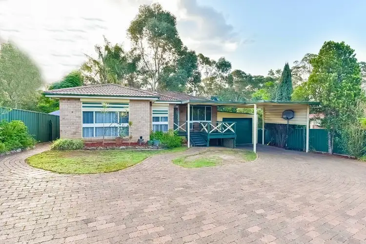 6 Bundy Close, Macquarie Fields NSW 2564