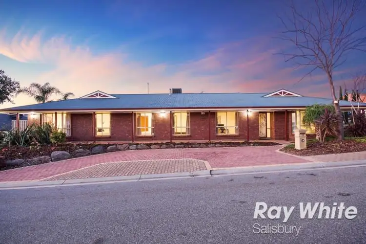 15 Warne Way, Craigmore SA 5114
