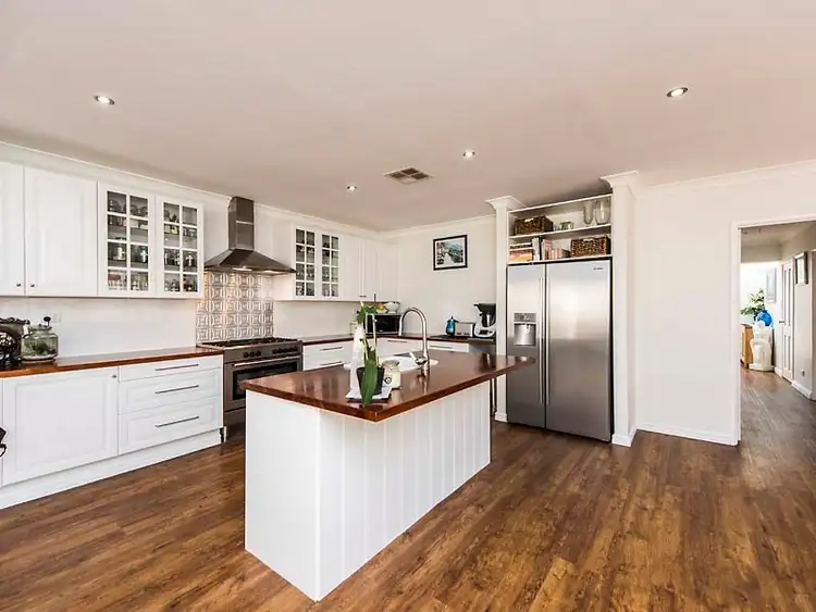 Second view of Homely house listing, 39 Usher Meander, Baldivis WA 6171