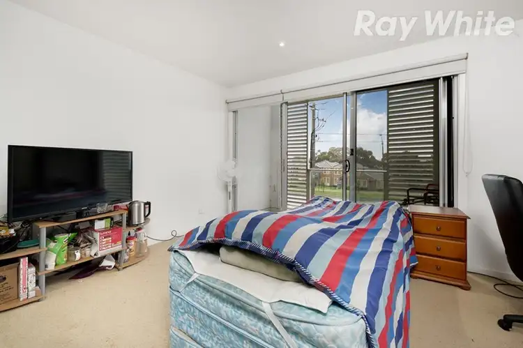 Seventh view of Homely townhouse listing, 6 Silverash Drive, Bundoora VIC 3083