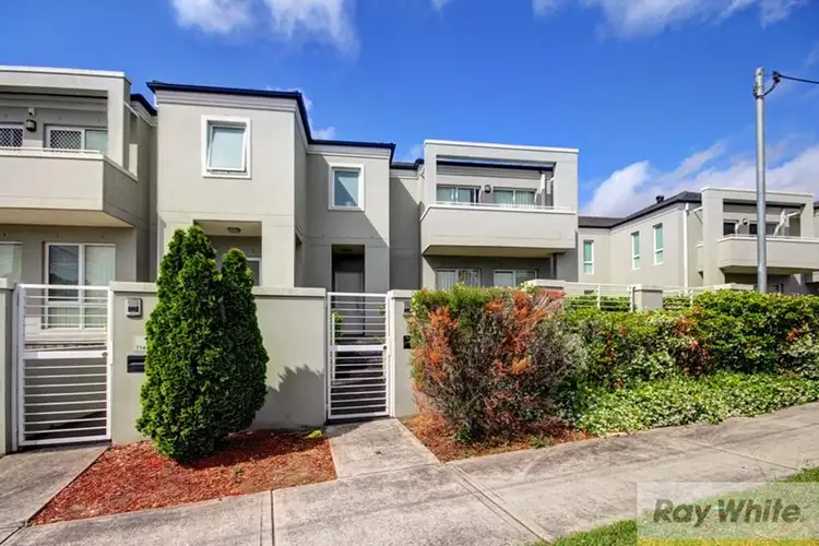 2/714 Forest Road, Peakhurst NSW 2210