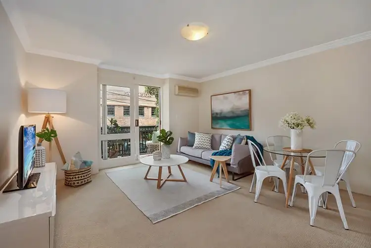 2/76 Park Street, Erskineville NSW 2043