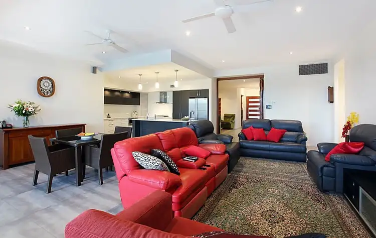 Sixth view of Homely house listing, 18 Merrimac Boulevard, Broadbeach Waters QLD 4218