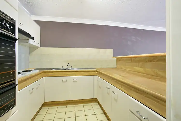 Fifth view of Homely unit listing, 5/92 Stanhill Drive, Chevron Island QLD 4217