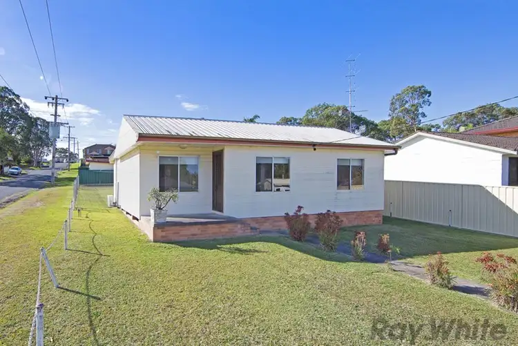 Main view of Homely house listing, 17 Laelana Avenue, Budgewoi NSW 2262