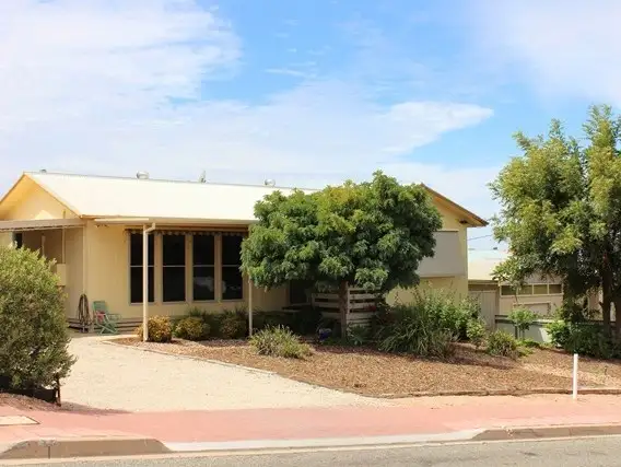 Main view of Homely house listing, 4 Flint Court, Paringa SA 5340