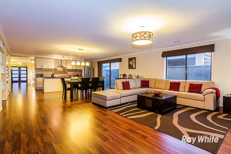 5 Pandora Drive, Cranbourne West VIC 3977