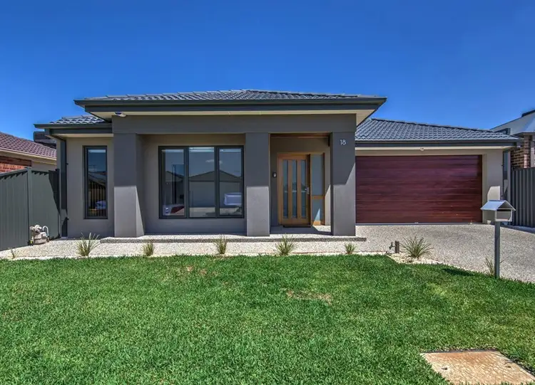 18 Isabella Court, Albanvale VIC 3021