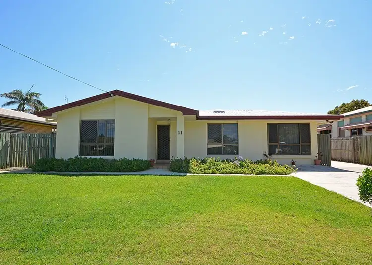 11 Pineapple Avenue, Torquay QLD 4655