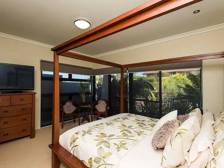 Seventh view of Homely house listing, 35 Venice Retreat, Warnbro WA 6169