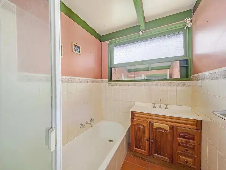 Fifth view of Homely house listing, 35 Pinoak Street, St Albans VIC 3021