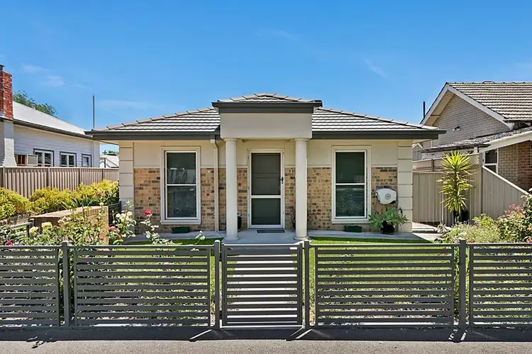 1/42 Sternberg Street, Kennington VIC 3550