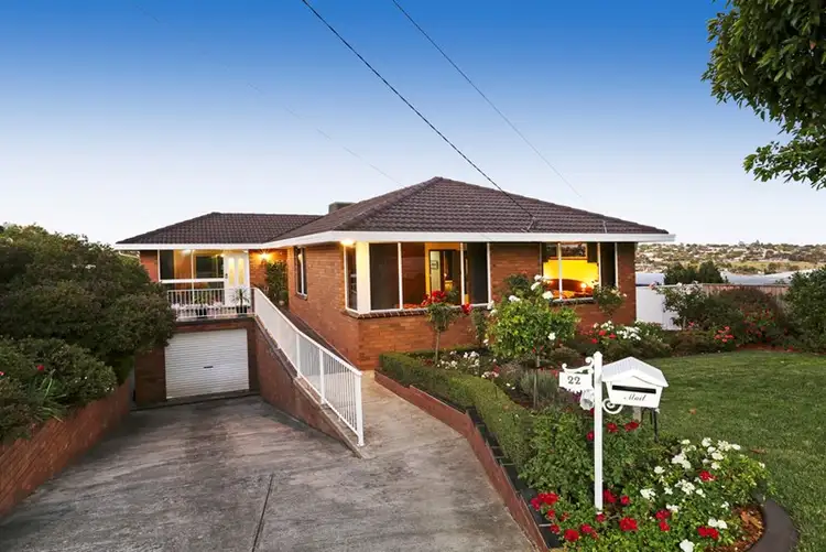 22 Challambra Crescent, Highton VIC 3216