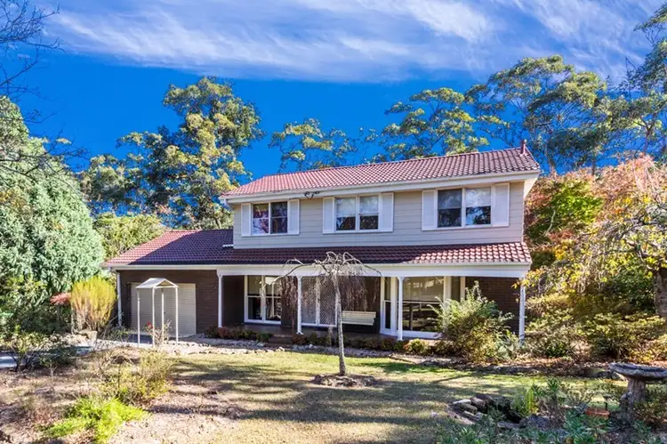 15 Stanley Avenue, Kurrajong Heights NSW 2758