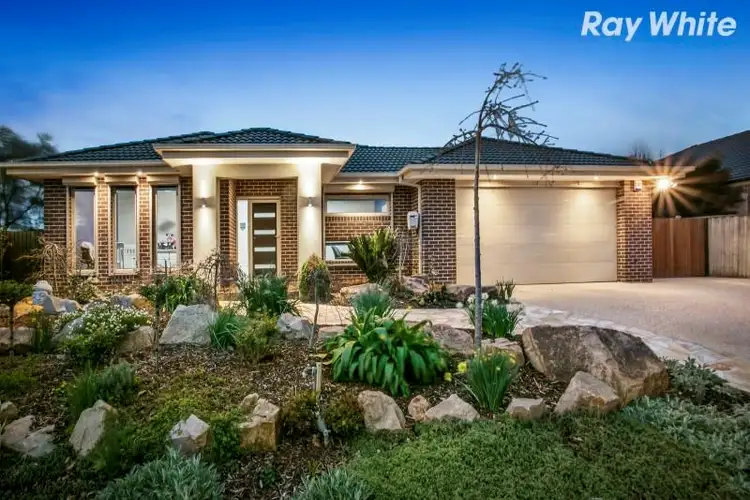 107 Livingstone Boulevard, Pakenham VIC 3810