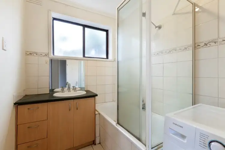 Fifth view of Homely apartment listing, 3/490 Haughton Road, Clayton South VIC 3169