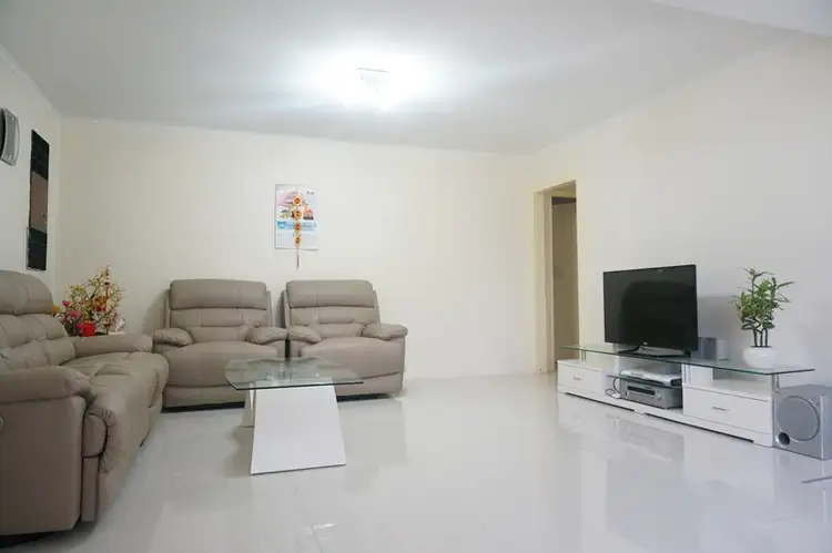 Fifth view of Homely house listing, 10 Donegal Avenue, Smithfield NSW 2164