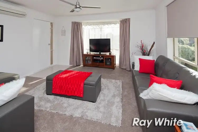 Second view of Homely house listing, 8 Glendale Close, Langwarrin VIC 3910