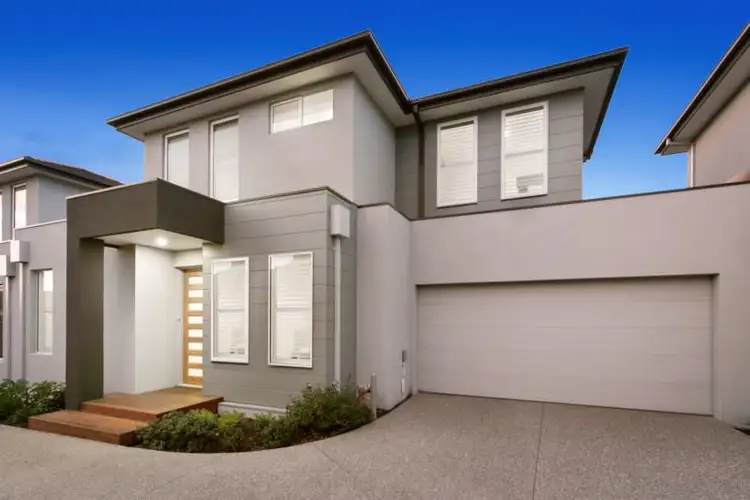 2/4 Beach Grove, Mornington VIC 3931
