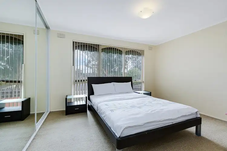 Sixth view of Homely house listing, 4 Kingston Close, Thomastown VIC 3074
