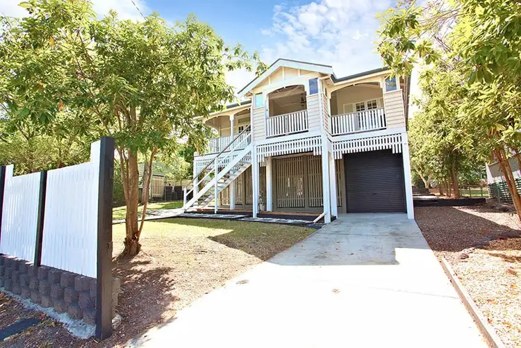 9 The Promenade, Camp Hill QLD 4152