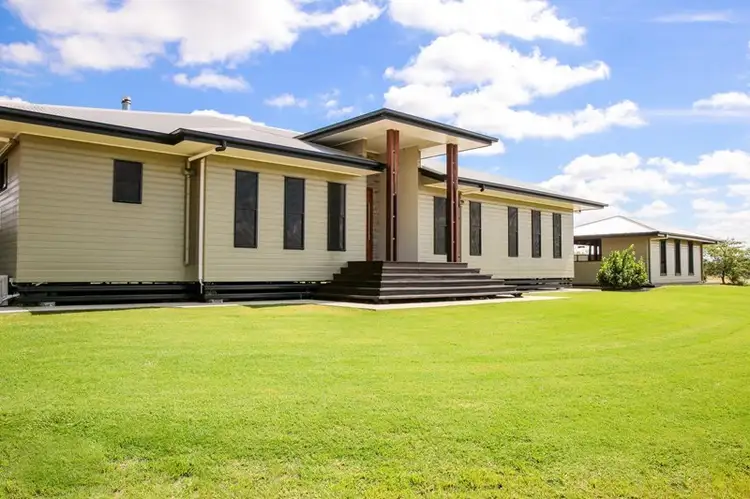 120 Bourne Drive, Roma QLD 4455