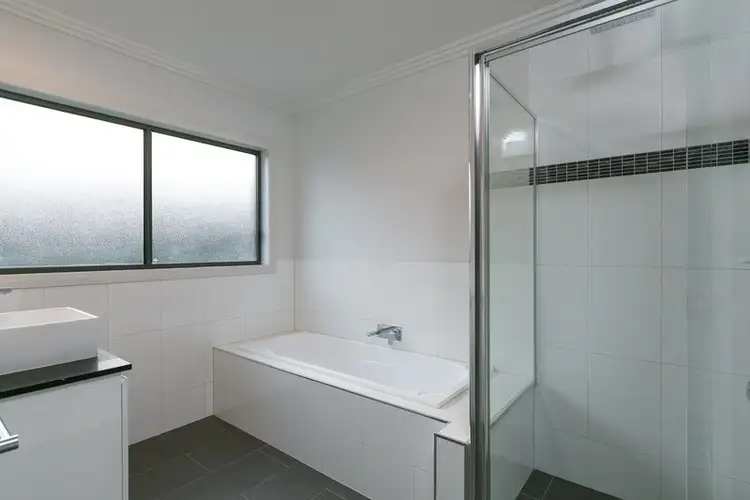 Seventh view of Homely house listing, 1/19 Greenfield Drive, Epsom VIC 3551