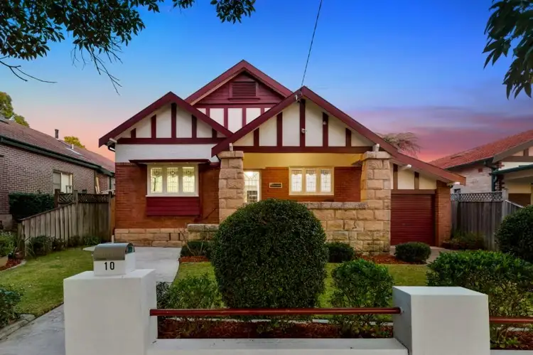 10 Harwood Avenue, Chatswood NSW 2067
