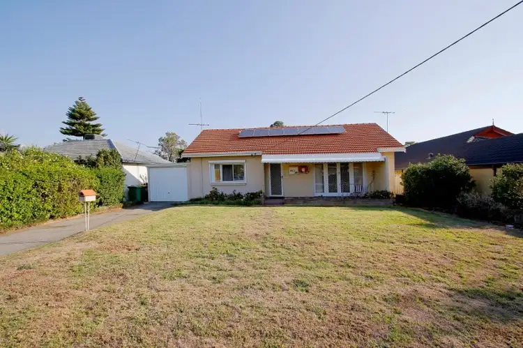 112 Arlunya Avenue, Cloverdale WA 6105