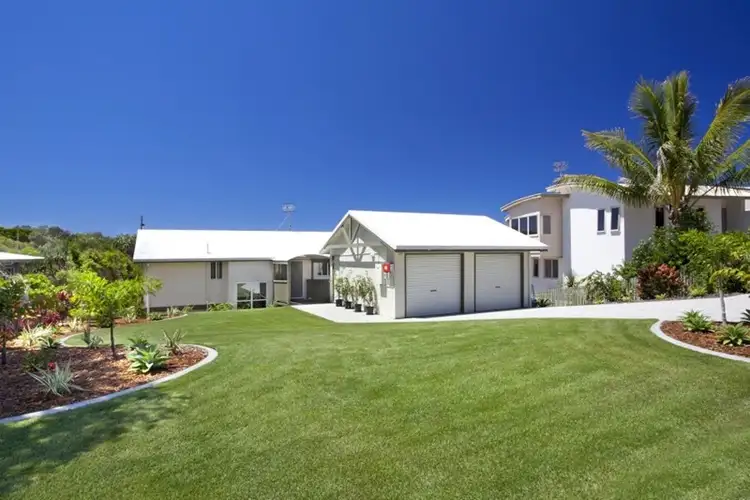3 Crusoe Court, Castaways Beach QLD 4567