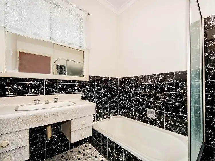 Seventh view of Homely house listing, 18 Victoria Parade, Midvale WA 6056