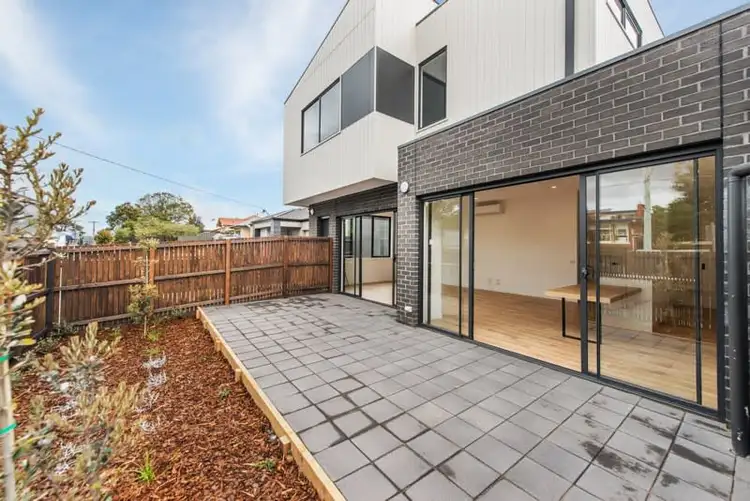 Fifth view of Homely townhouse listing, 1/43 Edithvale Road, Edithvale VIC 3196