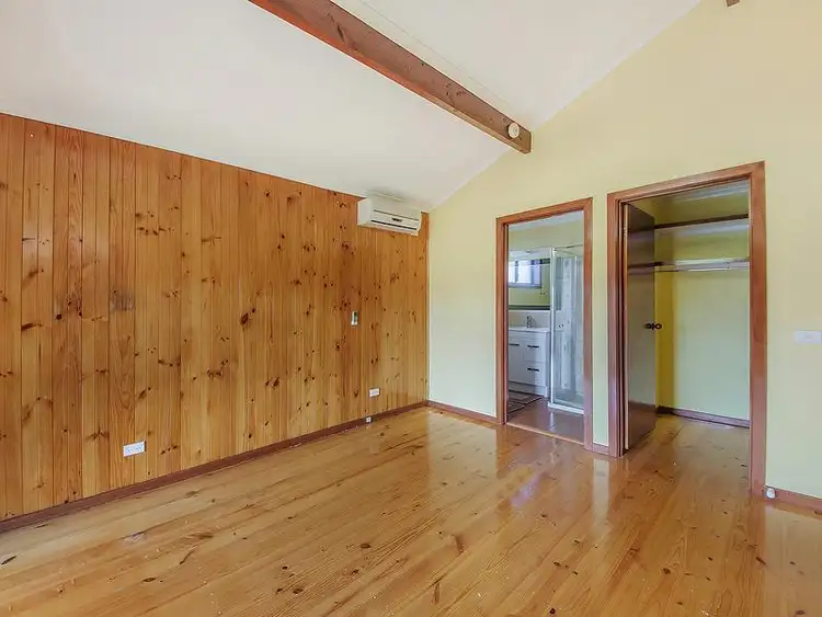 Seventh view of Homely house listing, 33 Entally Drive, Albanvale VIC 3021